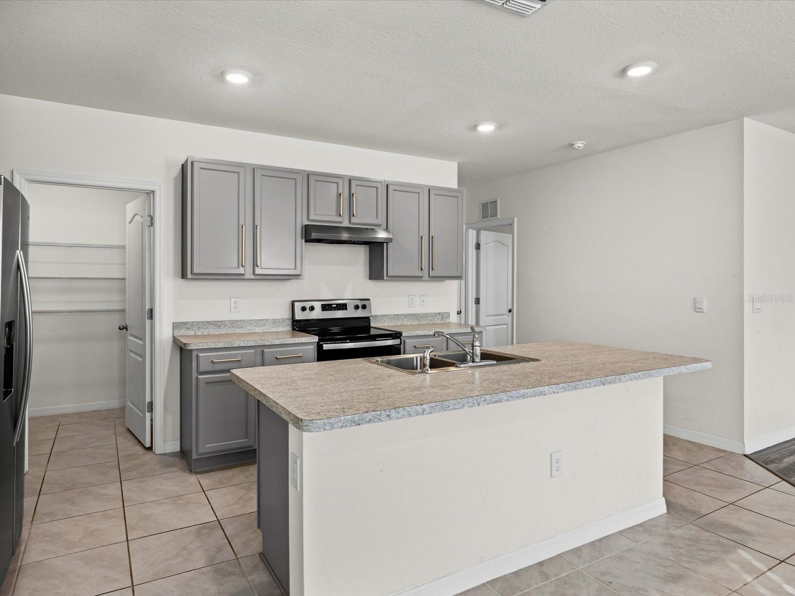 Image 12 of 47 For 4223 San Rocco Way