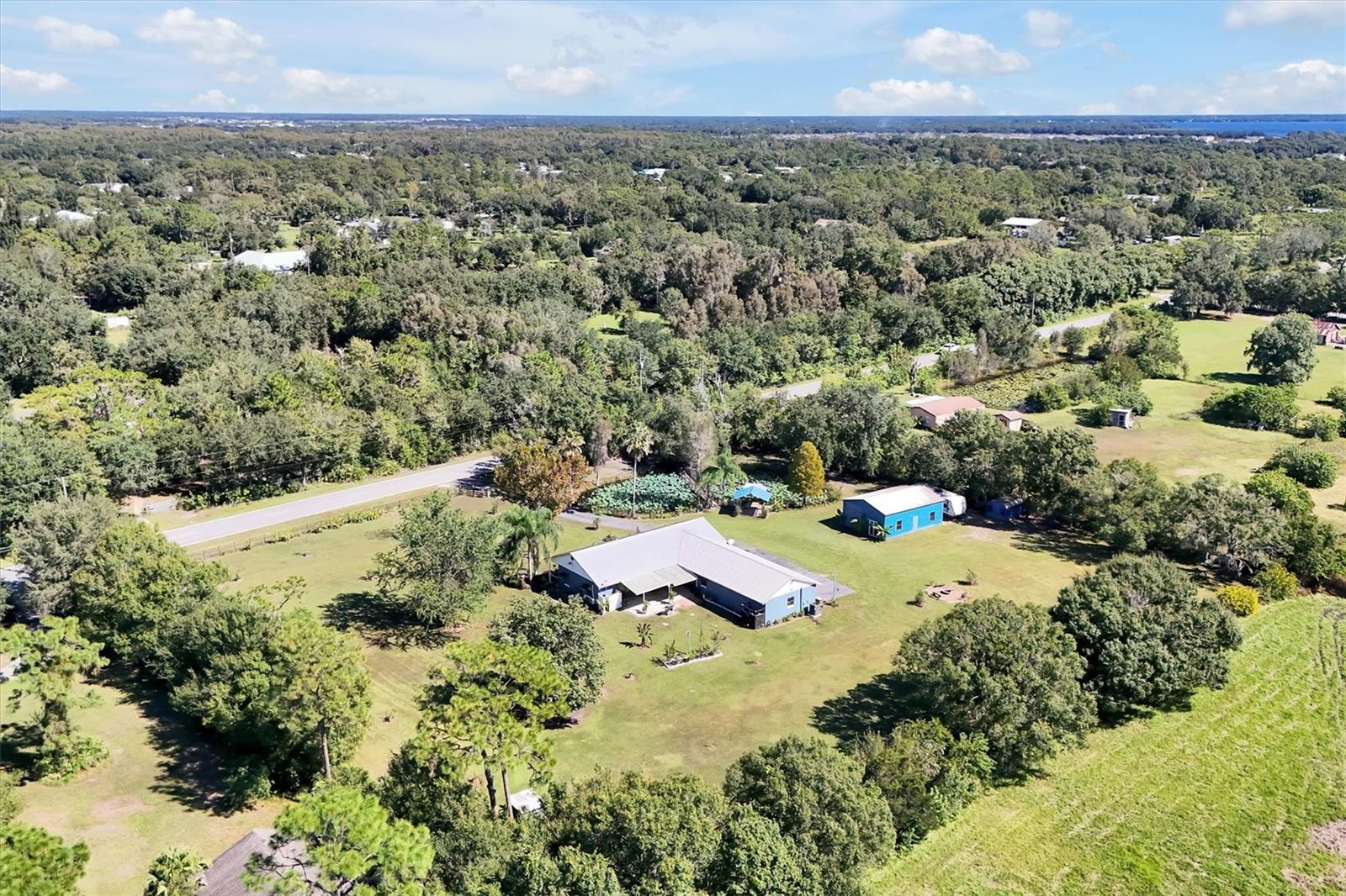 Listing photo id 46 for 4540 Pine Tree Dr