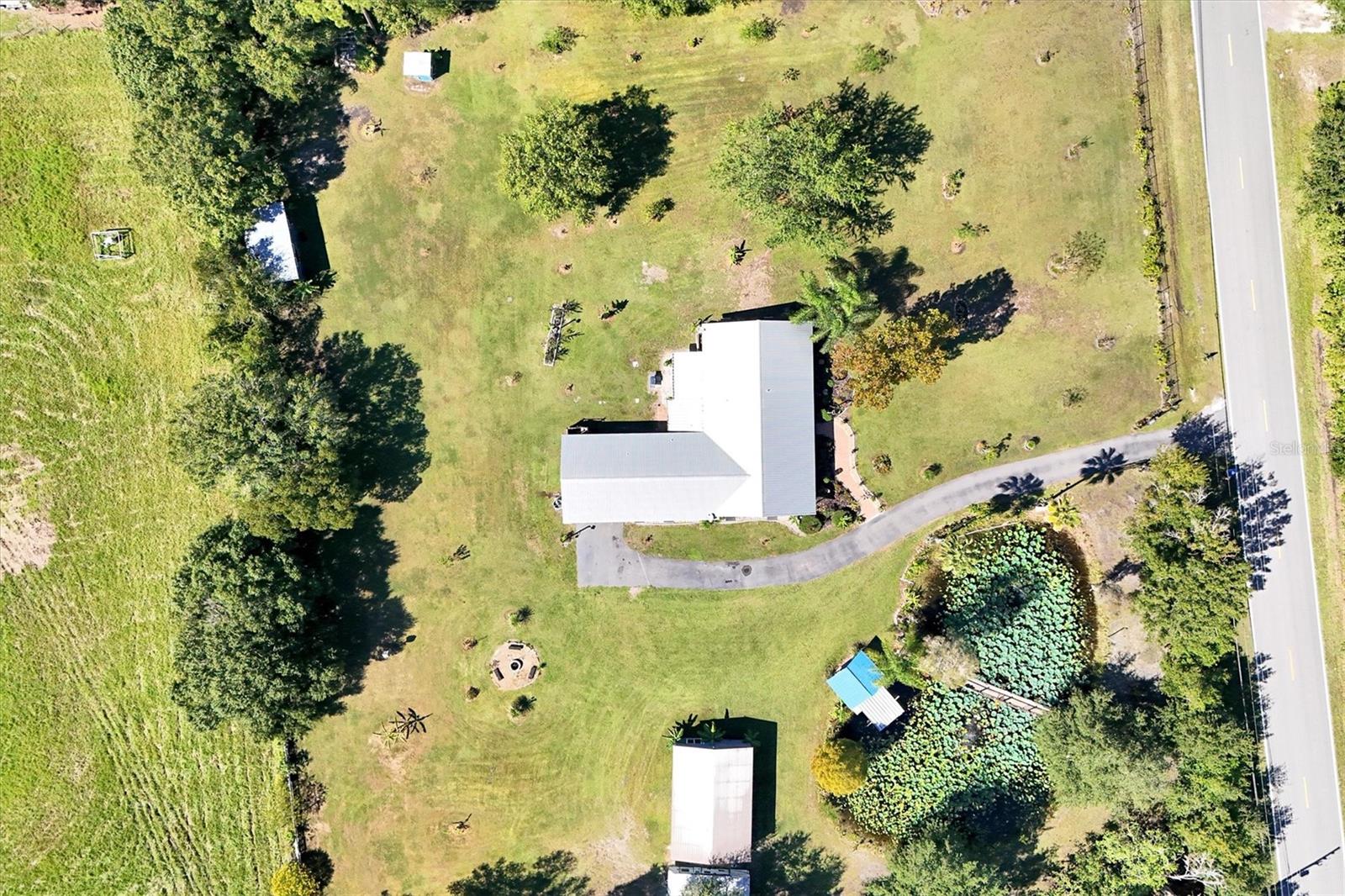 Listing photo id 48 for 4540 Pine Tree Dr