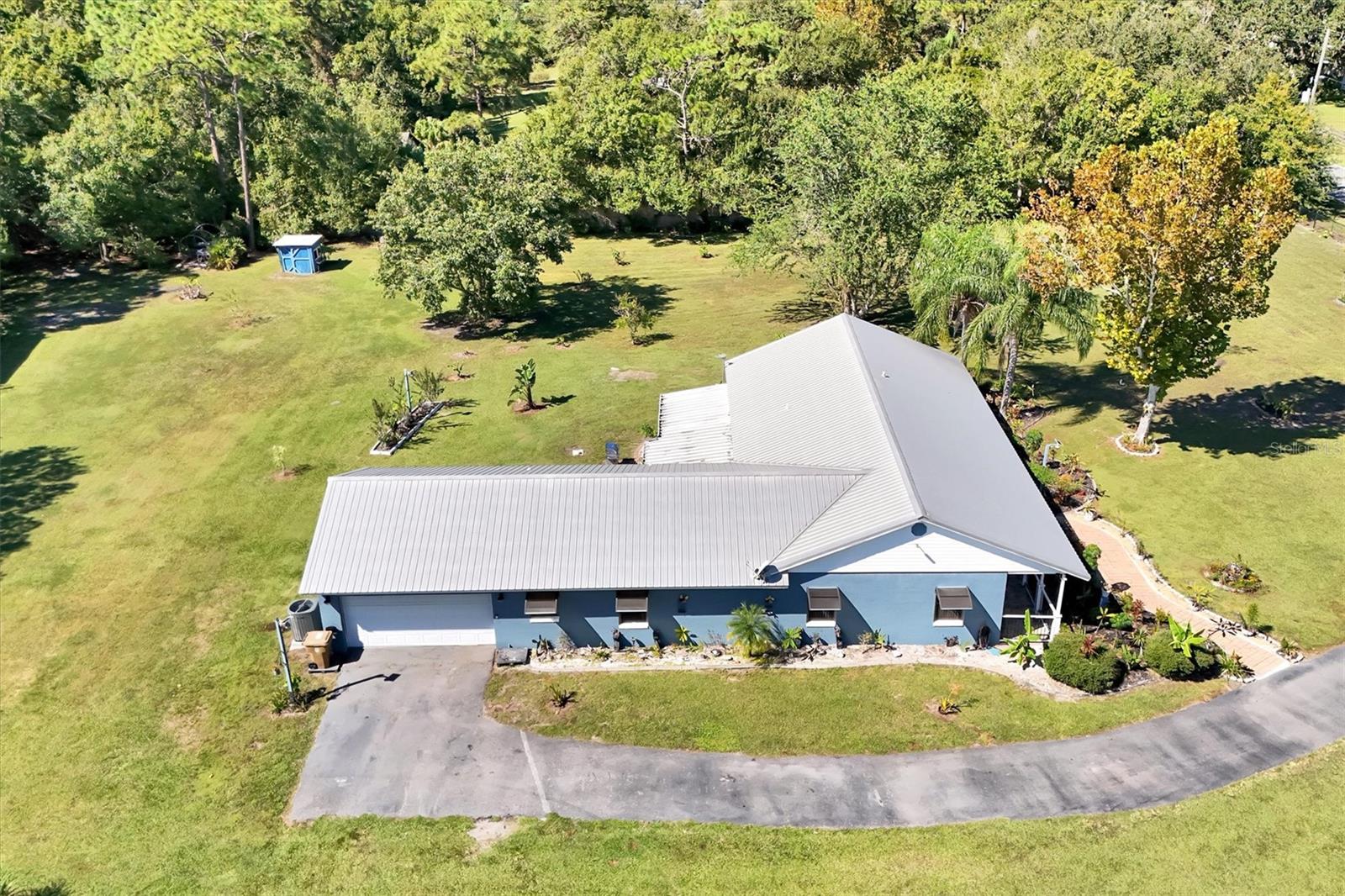 Listing photo id 49 for 4540 Pine Tree Dr