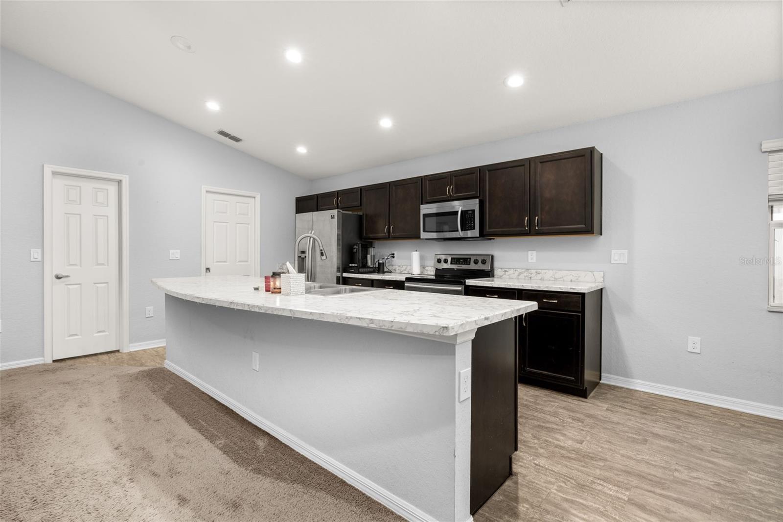 Image 13 of 43 For 1052 Rivershore Avenue