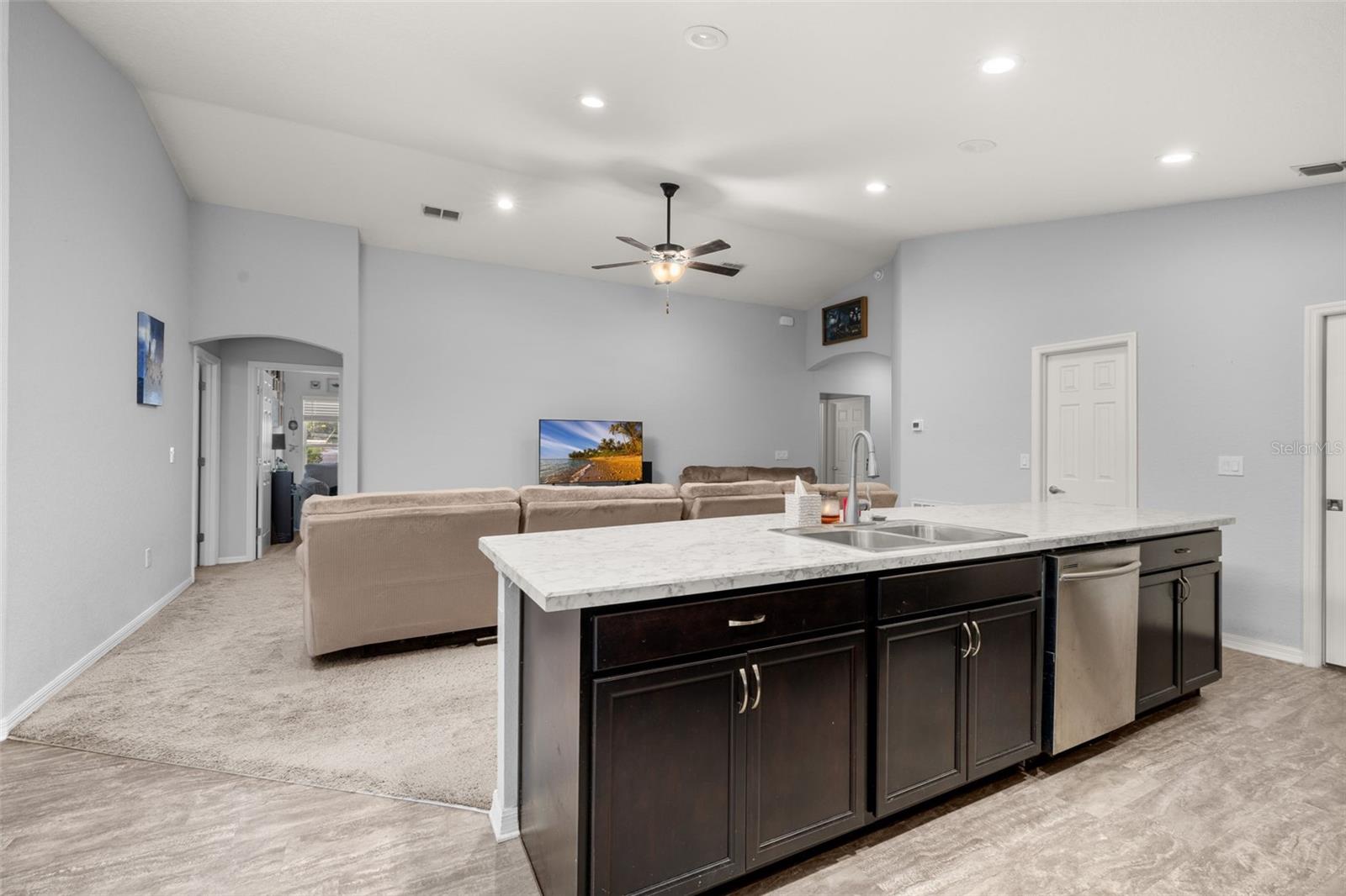 Image 15 of 43 For 1052 Rivershore Avenue