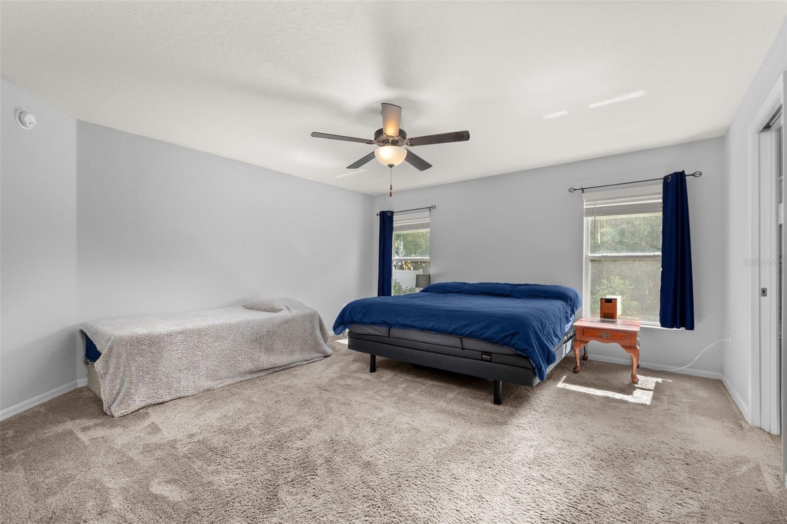 Image 16 of 43 For 1052 Rivershore Avenue
