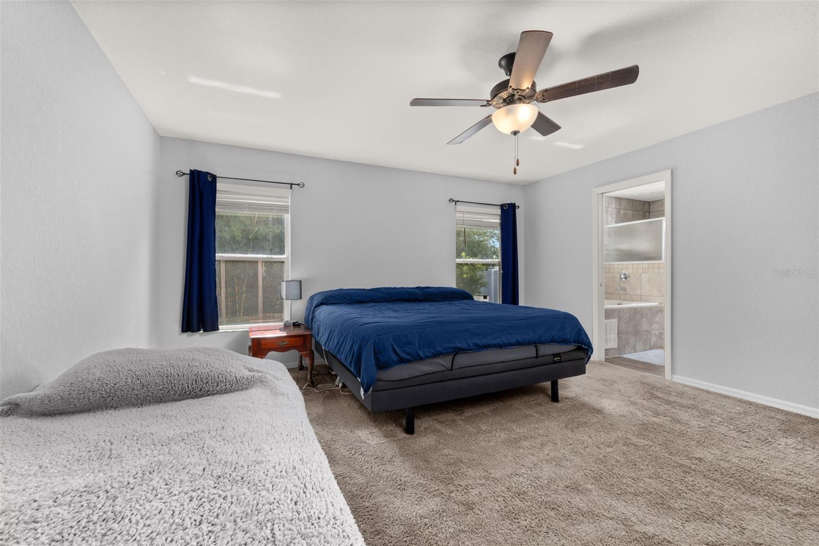 Image 17 of 43 For 1052 Rivershore Avenue