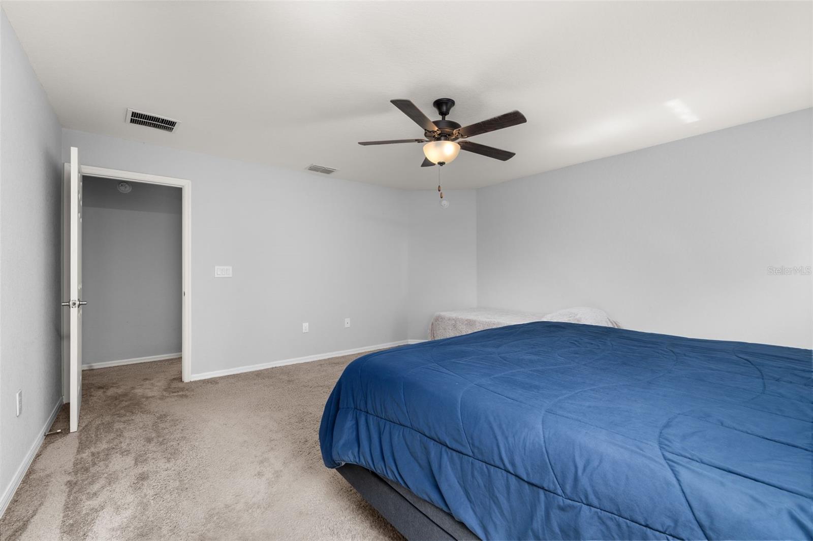 Image 18 of 43 For 1052 Rivershore Avenue