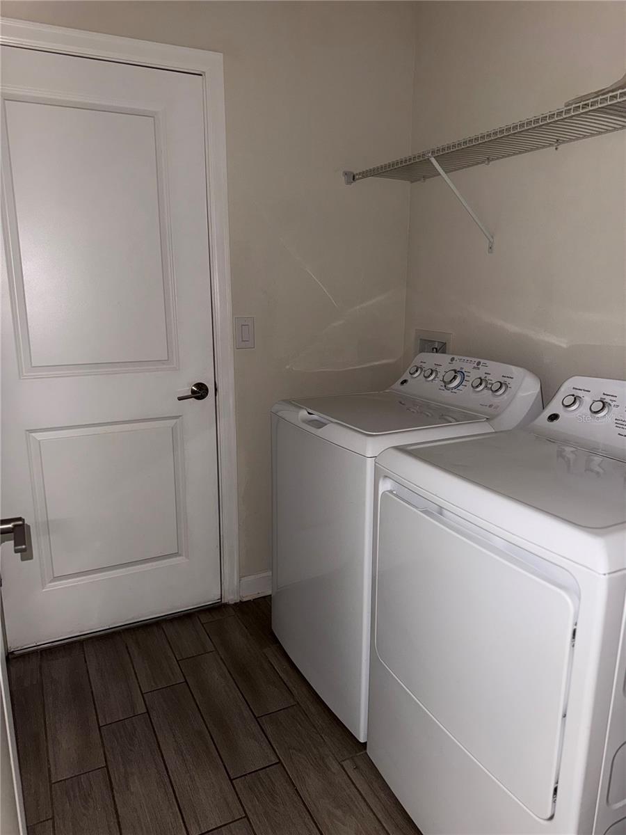 Image 21 of 52 For 2621 Camden Park Loop