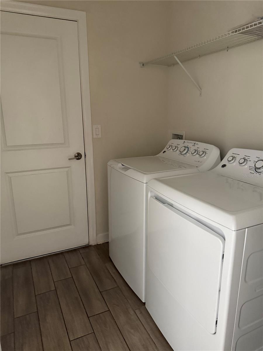 Image 22 of 52 For 2621 Camden Park Loop