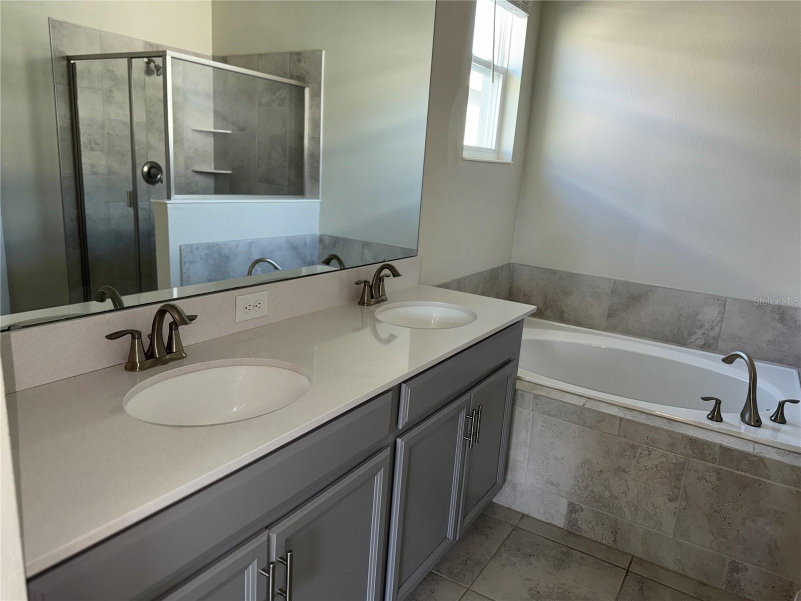 Image 35 of 52 For 2621 Camden Park Loop