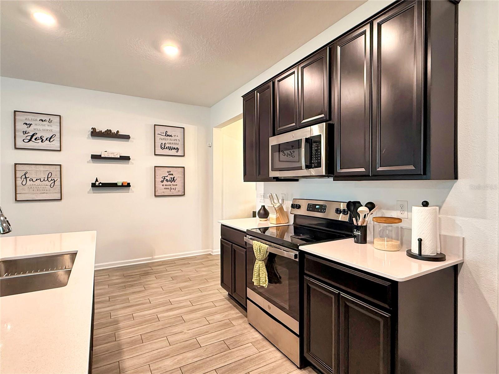 Image 17 of 65 For 4411 Holstein Street