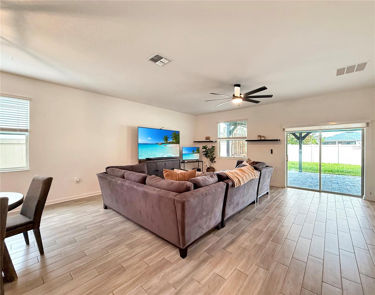 Image 24 of 65 For 4411 Holstein Street