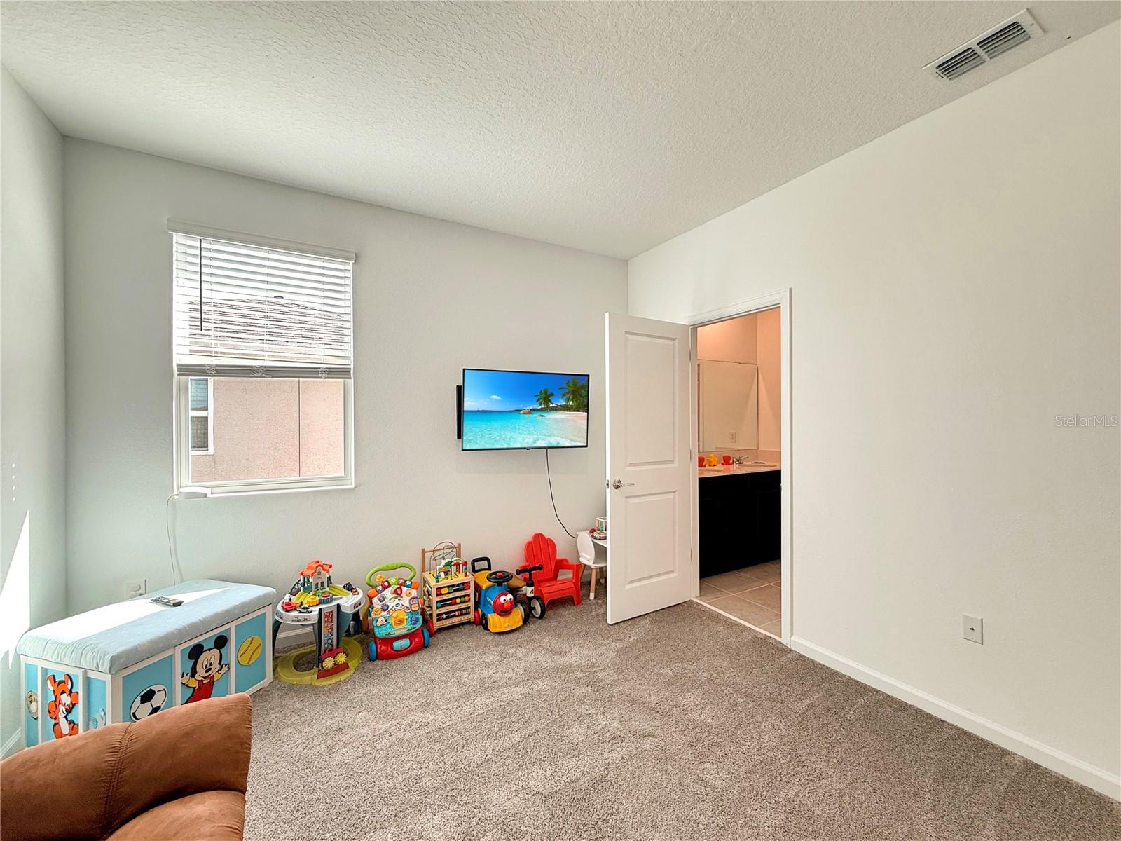 Image 37 of 65 For 4411 Holstein Street