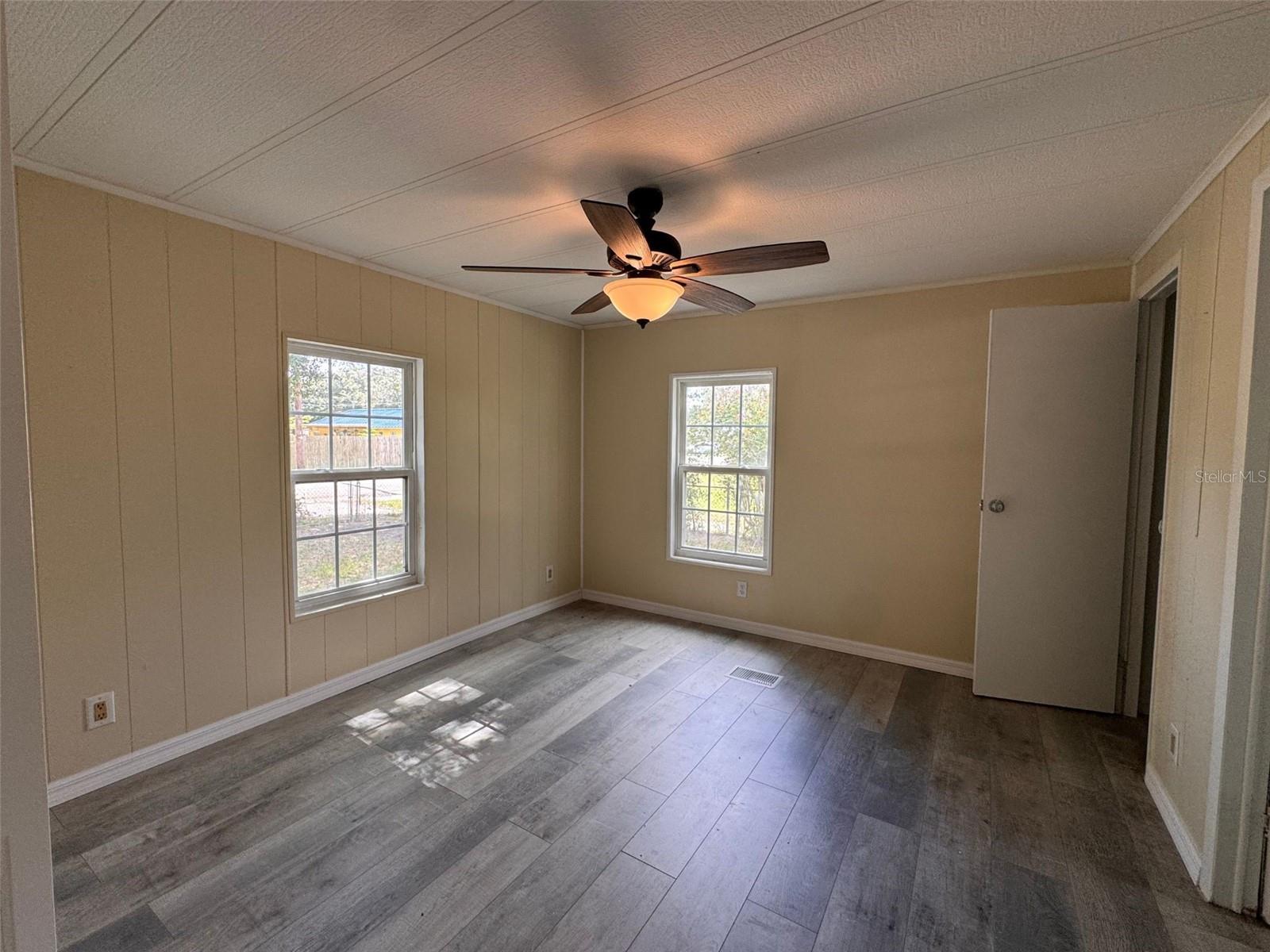 Image 11 of 21 For 636 4th Street