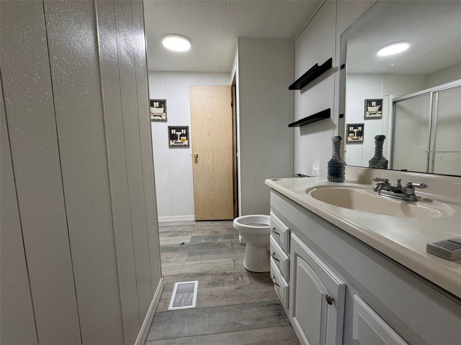 Image 8 of 21 For 636 4th Street