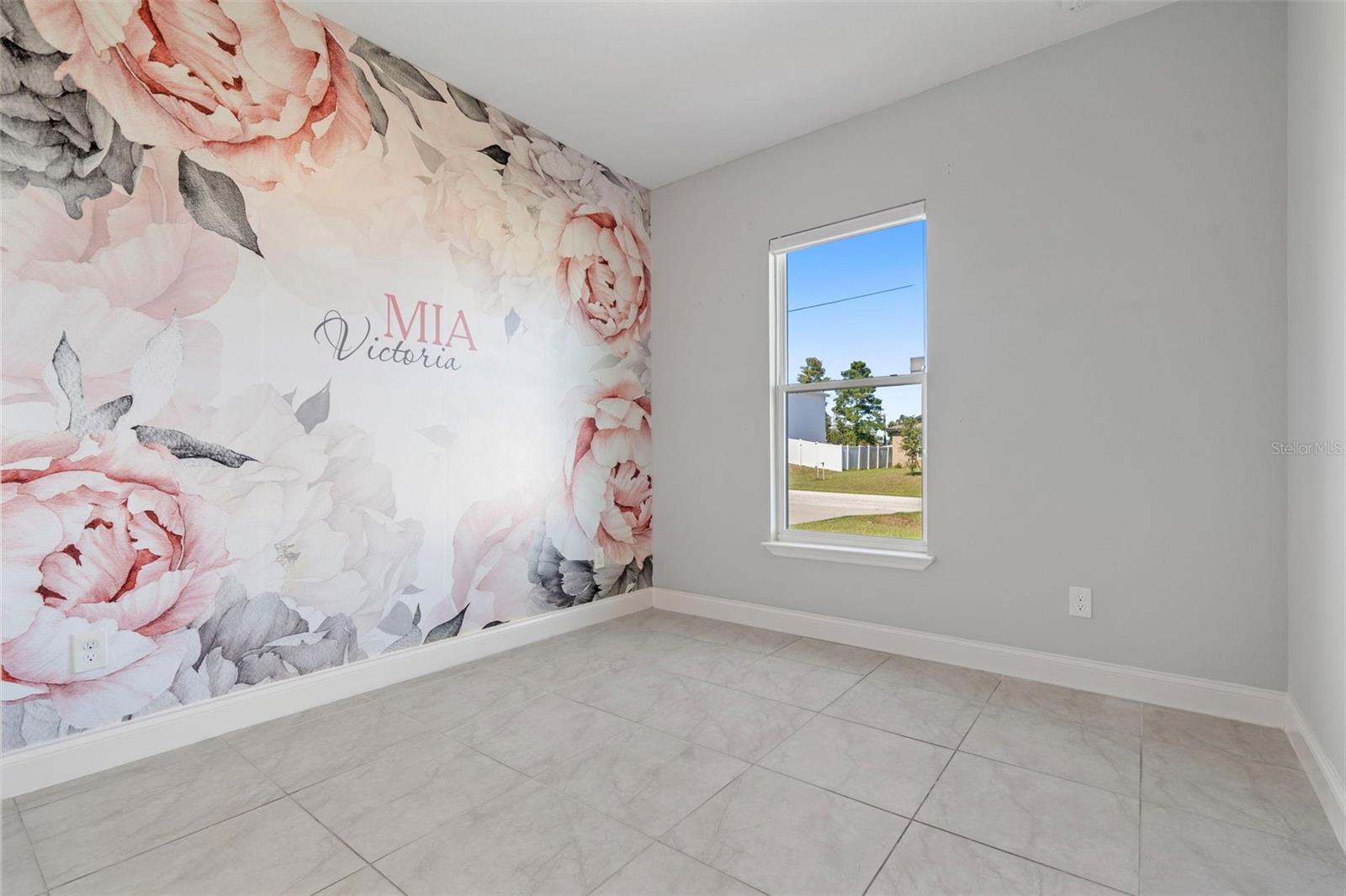 Image 17 of 32 For 371 Elderberry Court