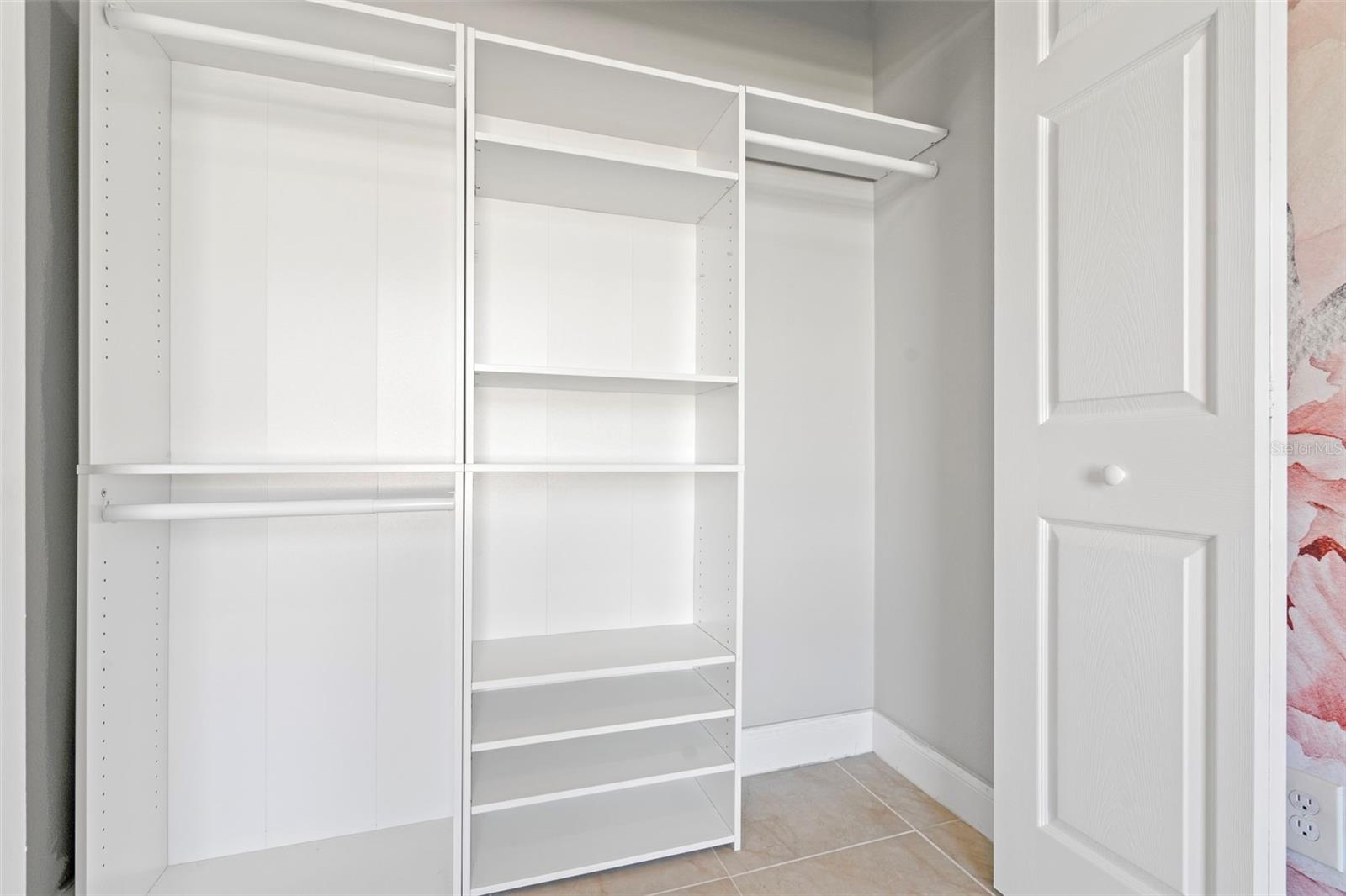 Image 18 of 32 For 371 Elderberry Court