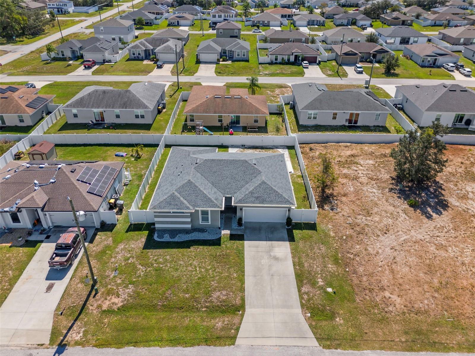 Image 30 of 32 For 371 Elderberry Court