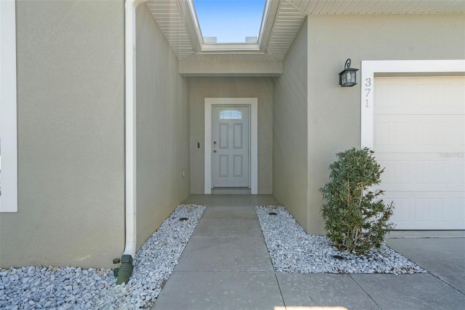 Image 4 of 32 For 371 Elderberry Court