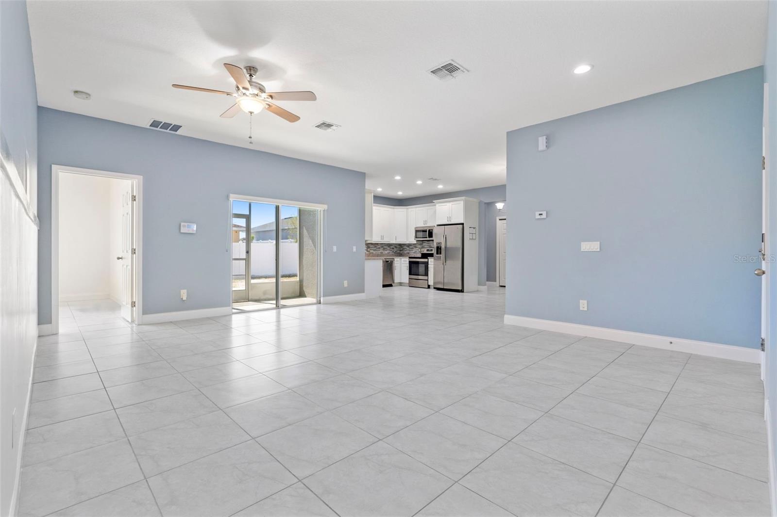 Image 6 of 32 For 371 Elderberry Court