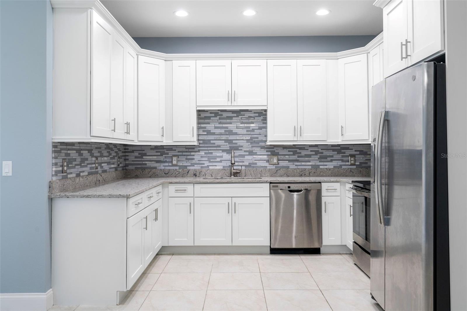 Image 8 of 32 For 371 Elderberry Court