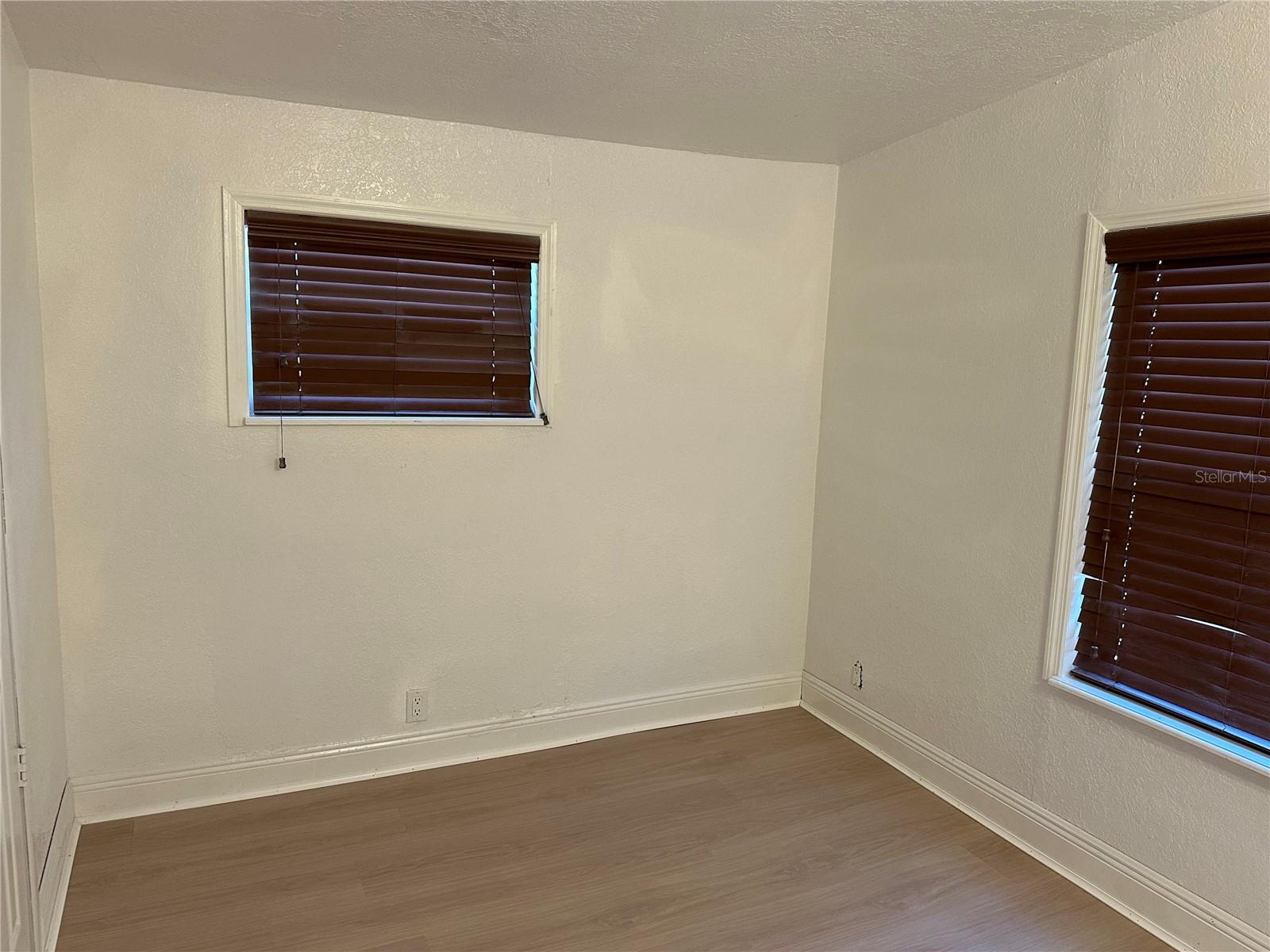 Image 6 of 10 For 705 Rosedale Avenue