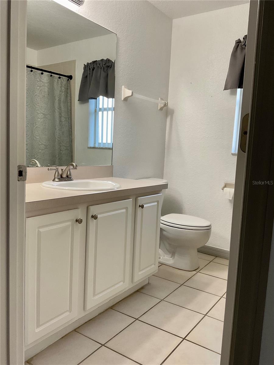 Image 14 of 19 For 140 Golf Aire Blvd