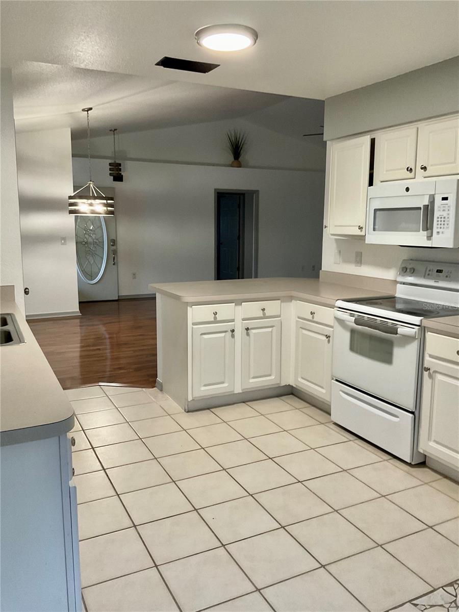 Image 19 of 19 For 140 Golf Aire Blvd