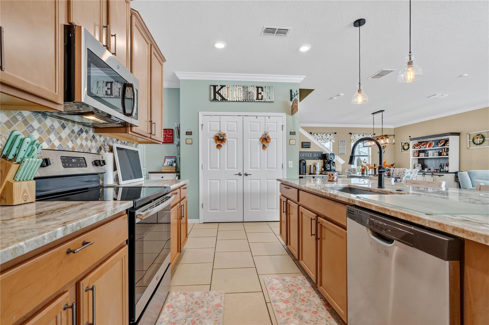 Image 12 of 52 For 2899 Parkfield Road