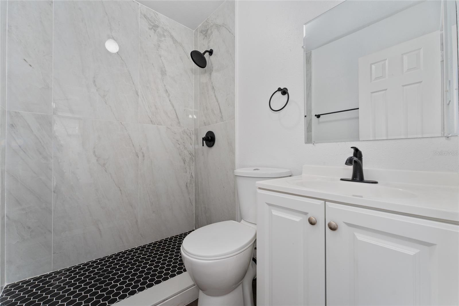 Image 21 of 34 For 1246 Oleander Street