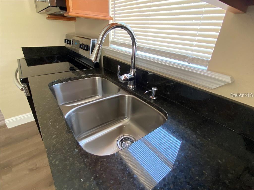 Image 12 of 12 For 21 Beaumont Avenue