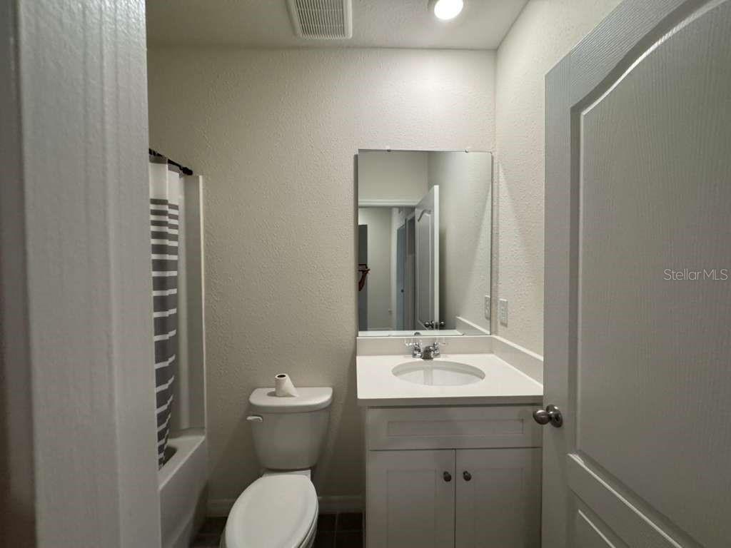 Image 12 of 31 For 2333 Penguin Blvd