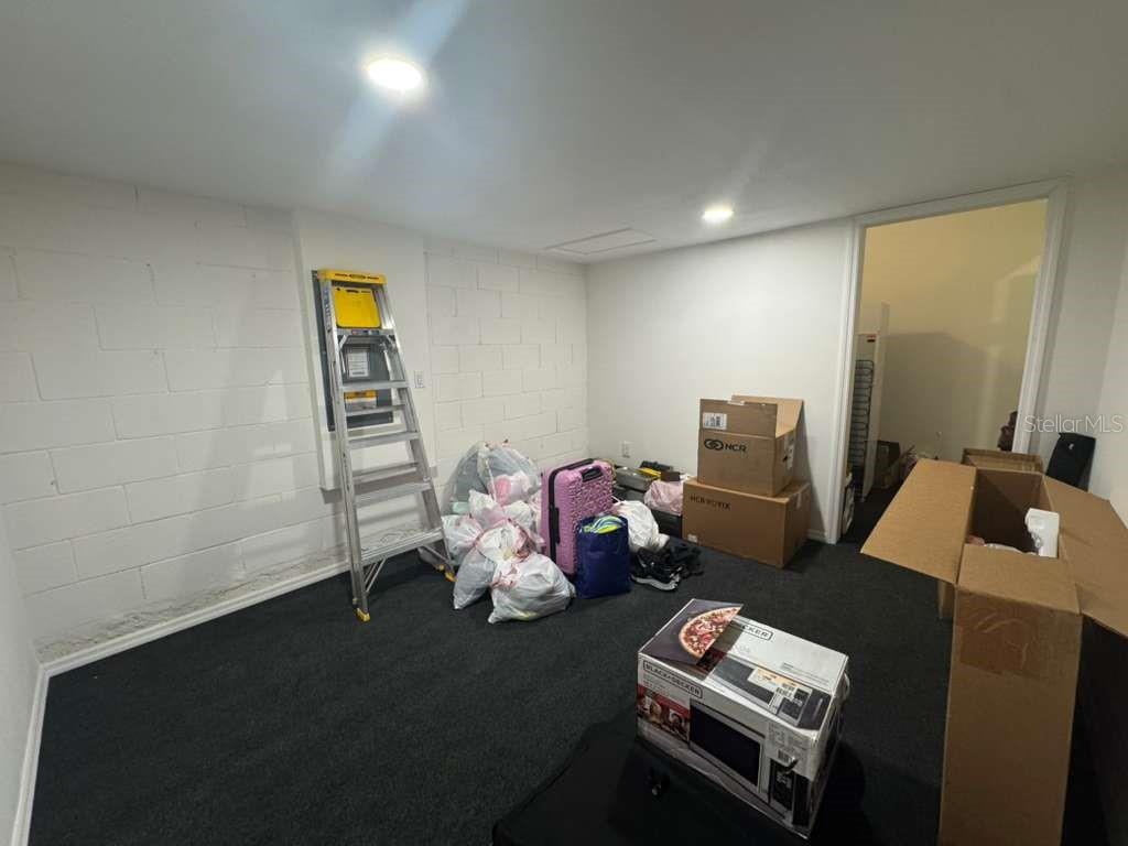 Image 21 of 31 For 2333 Penguin Blvd