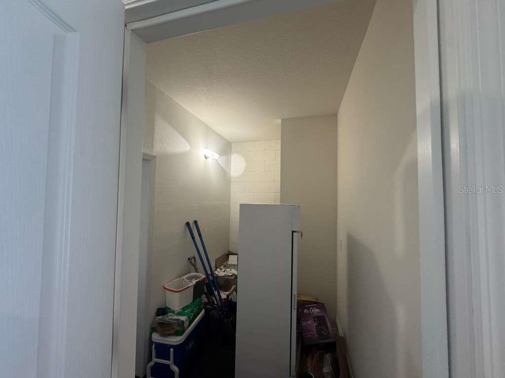 Image 23 of 31 For 2333 Penguin Blvd