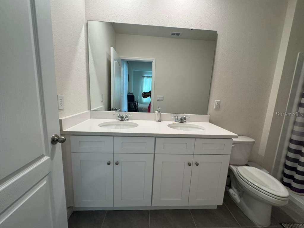 Image 5 of 31 For 2333 Penguin Blvd