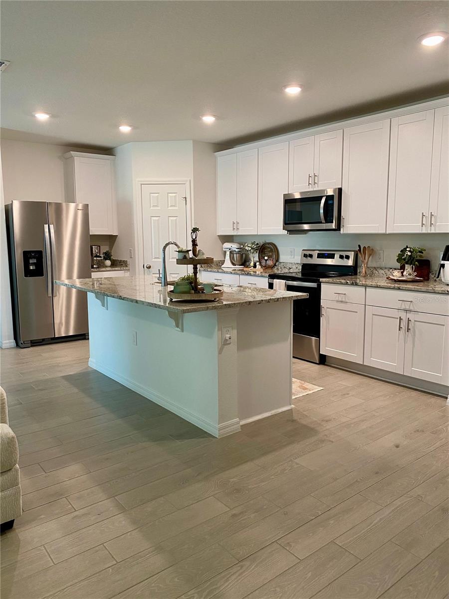 Image 16 of 38 For 3102 Laurel Oak Lane