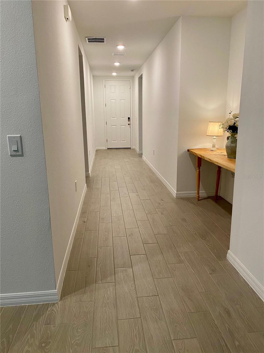 Image 17 of 38 For 3102 Laurel Oak Lane