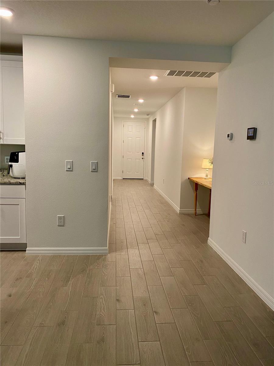 Image 18 of 38 For 3102 Laurel Oak Lane