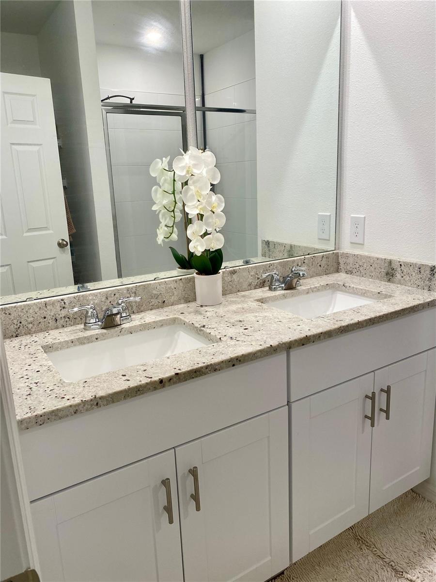 Image 21 of 38 For 3102 Laurel Oak Lane