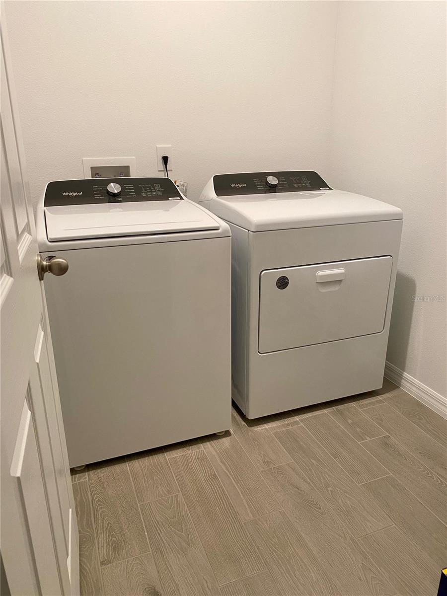 Image 23 of 38 For 3102 Laurel Oak Lane