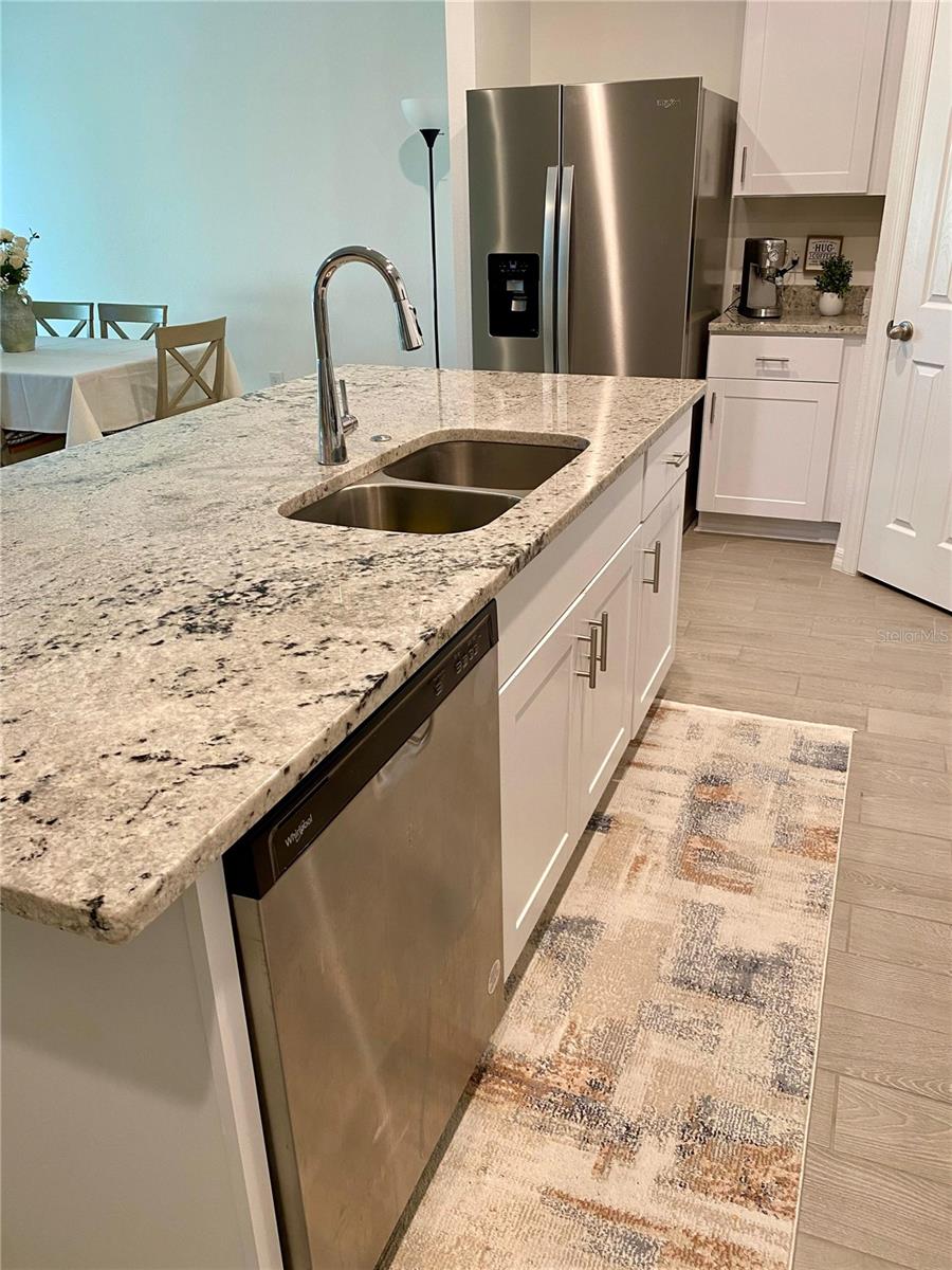 Image 5 of 38 For 3102 Laurel Oak Lane