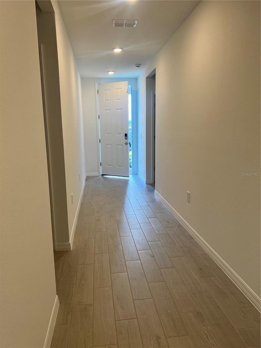 Image 8 of 38 For 3102 Laurel Oak Lane