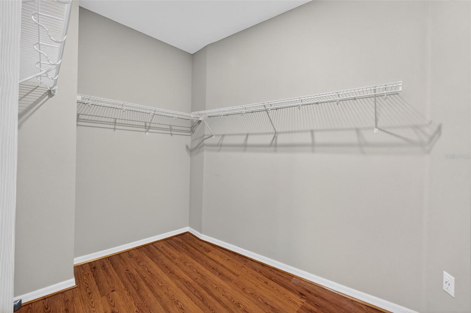 Image 35 of 93 For 1432 Brookhaven Court