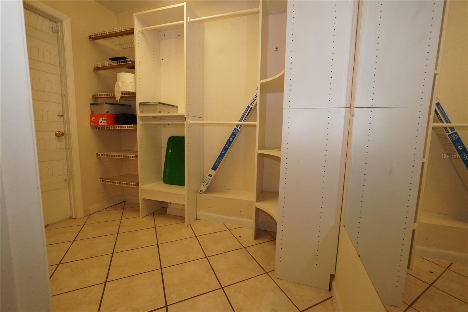 Image 11 of 24 For 926 28th Street Nw