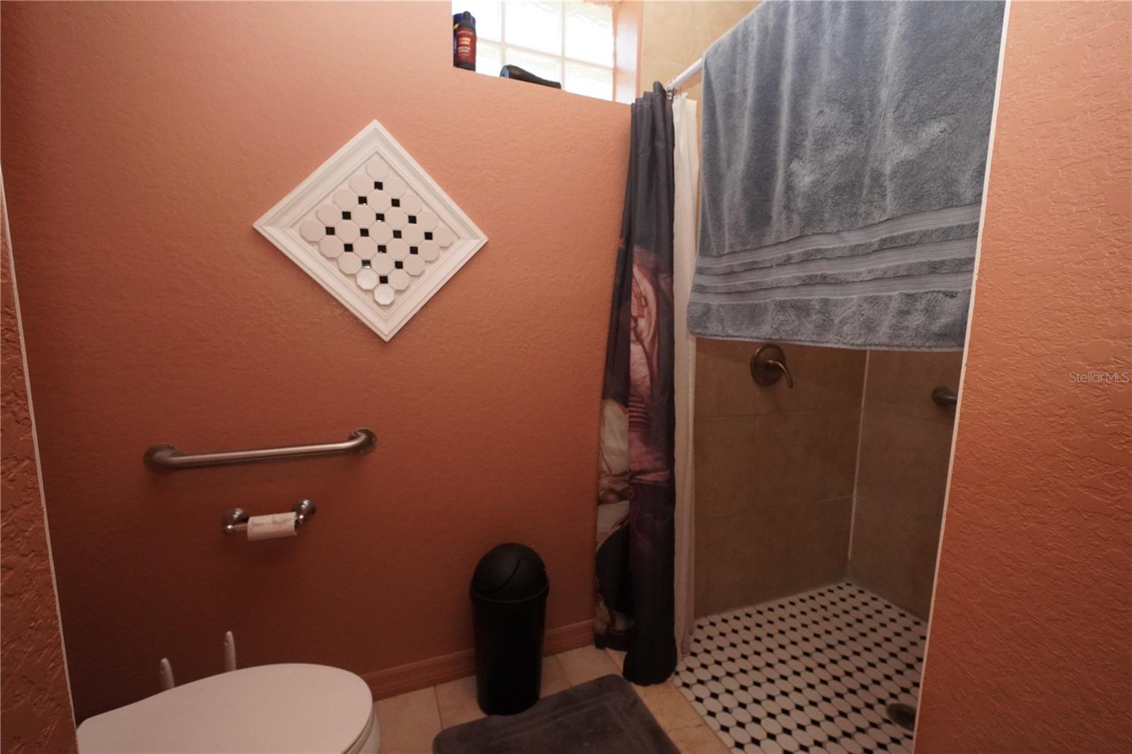 Image 12 of 24 For 926 28th Street Nw