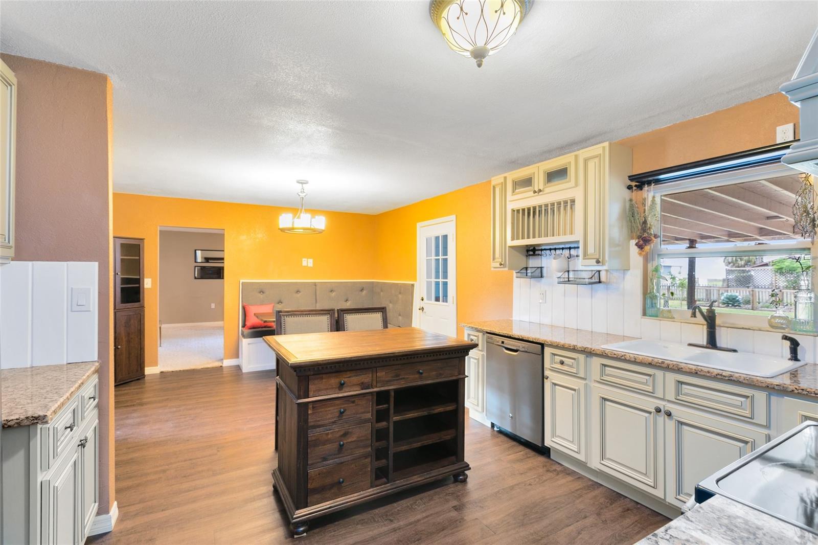 Image 15 of 38 For 1412 Cypress Avenue