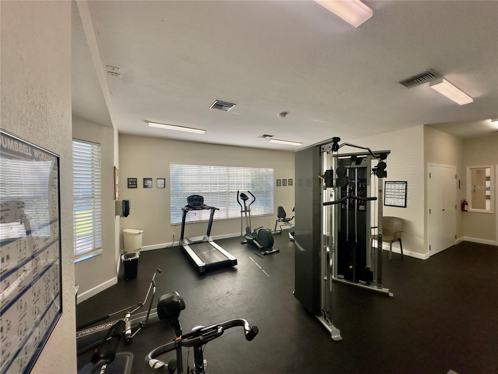 Image 21 of 25 For 9942 Turf Way 7