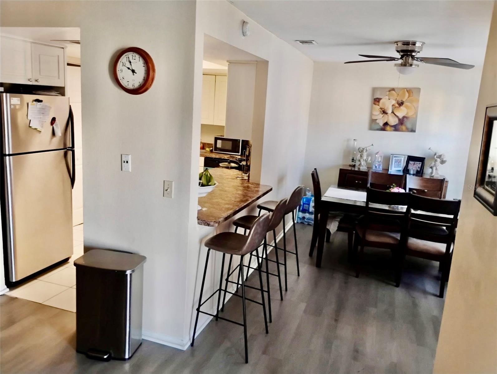 Image 4 of 25 For 9942 Turf Way 7