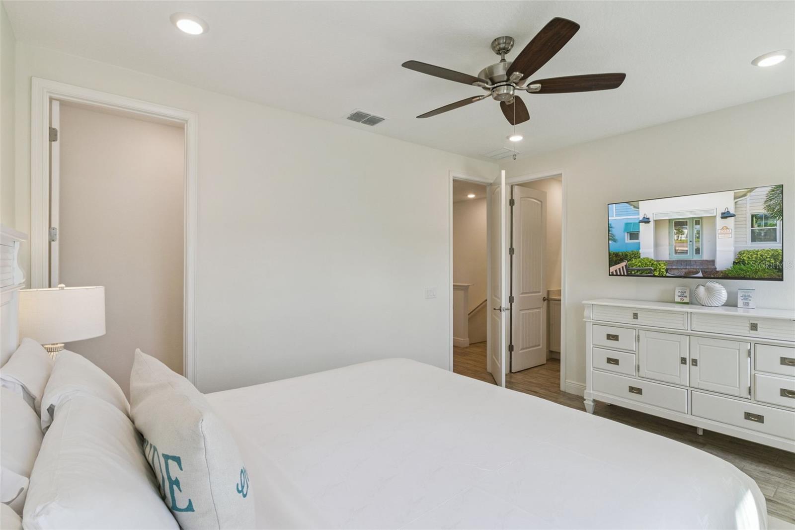 Image 14 of 55 For 2933 Caribbean Soul Drive