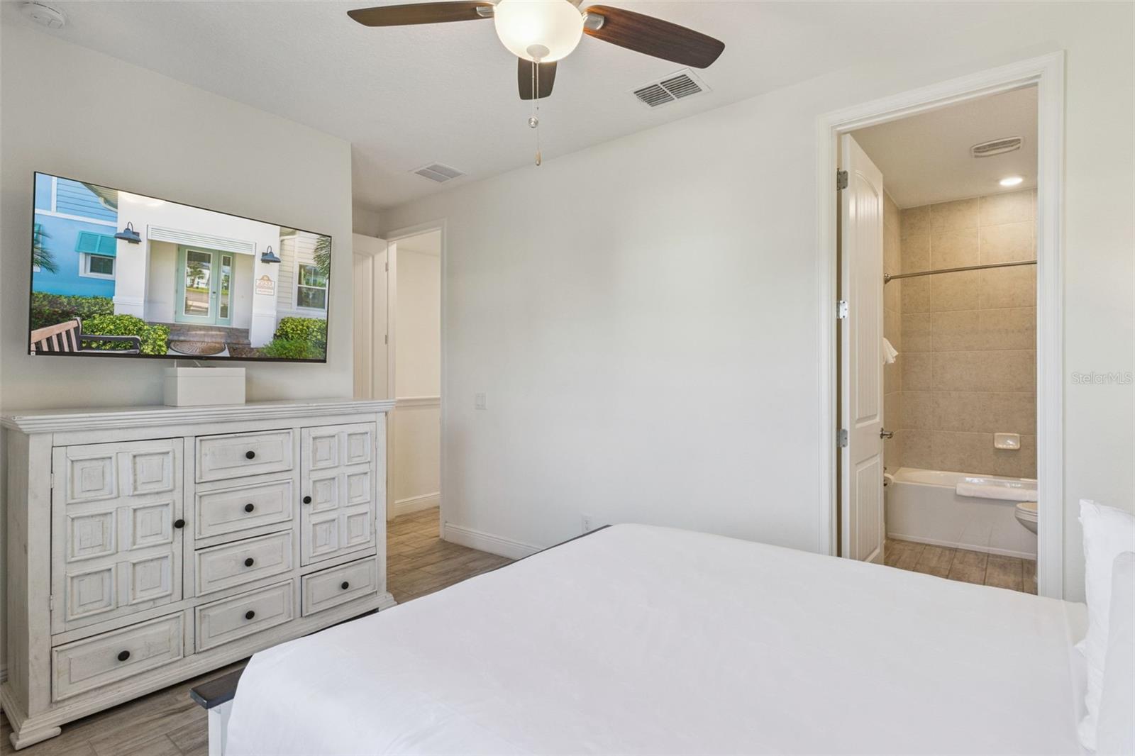 Image 18 of 55 For 2933 Caribbean Soul Drive