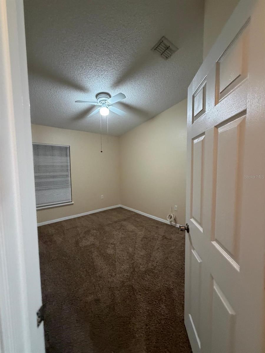 Image 15 of 25 For 5001 Silver Thistle Lane