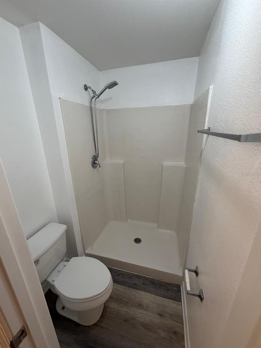 Image 18 of 25 For 5001 Silver Thistle Lane